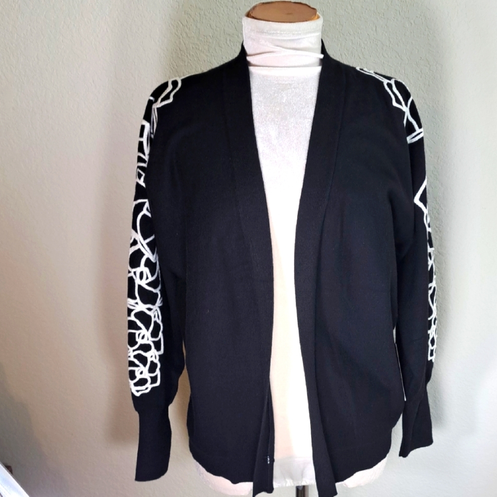 Chico’s NWT Sweater Cardigan Office Siren Black White 3D Soutache Embroidery Sz8